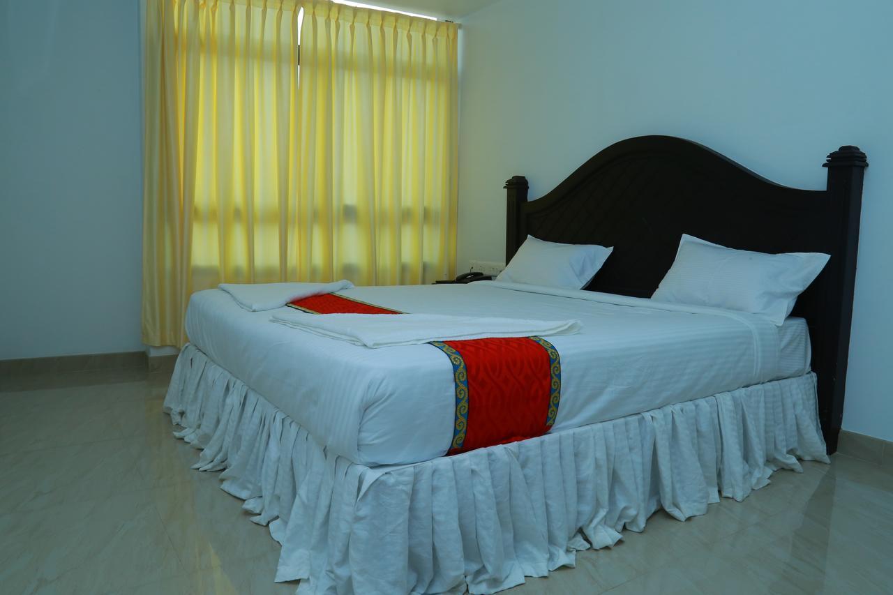 Hôtel Aarya Bhavan Residency à Malappuram Extérieur photo